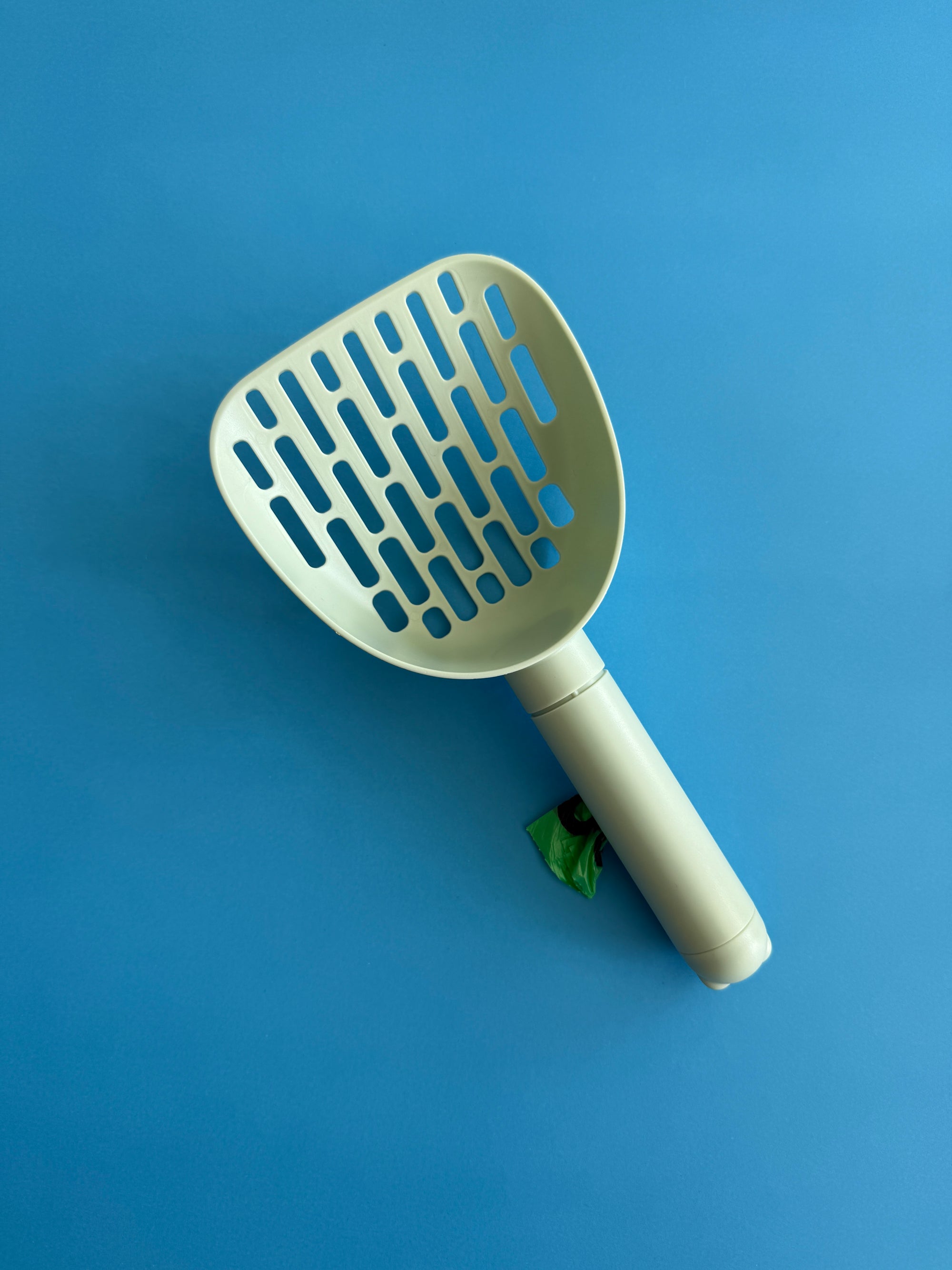PrettyLitter Litter Scoop with Waste Bag Handle
